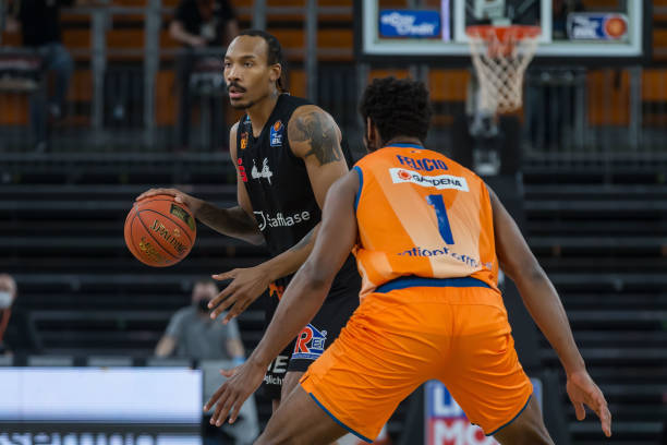 都凝聚着无 都凝聚着无