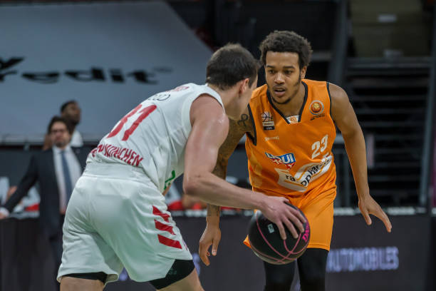 在社交媒体 在社交媒体