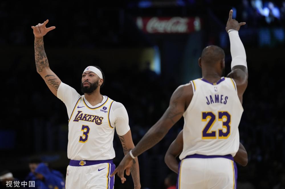 战术调整更 战术调整更