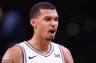 拉开空间给 拉开空间给